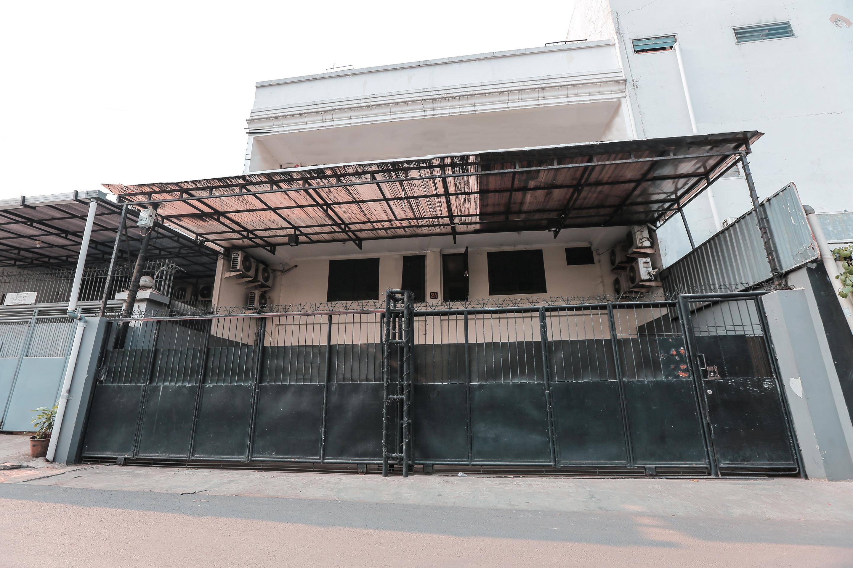 Super Oyo Capital O 141 Fatmawati Cozy Residence Jakarta Exterior photo